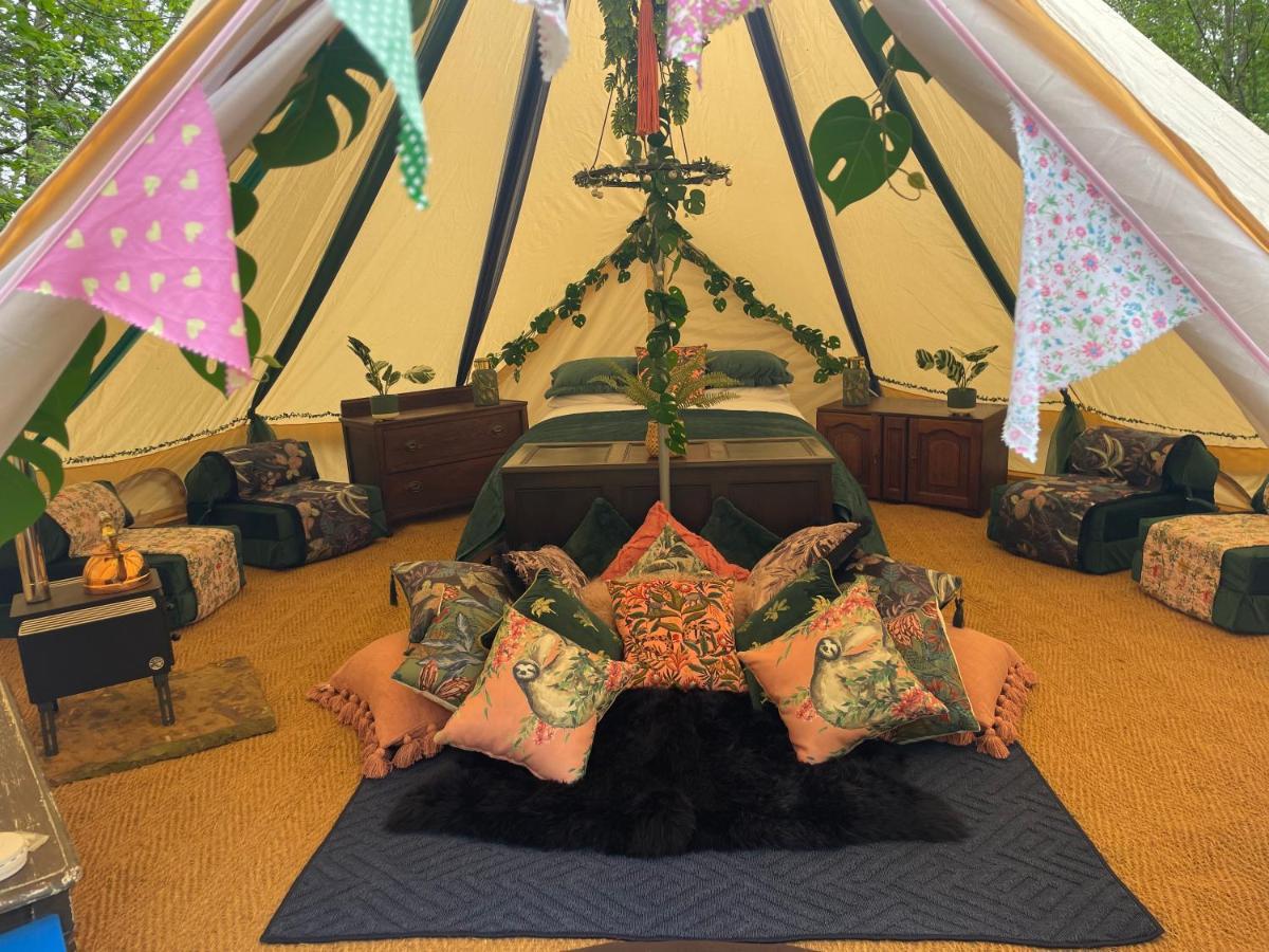 Отель Hollington Park Glamping Ньюбери Экстерьер фото